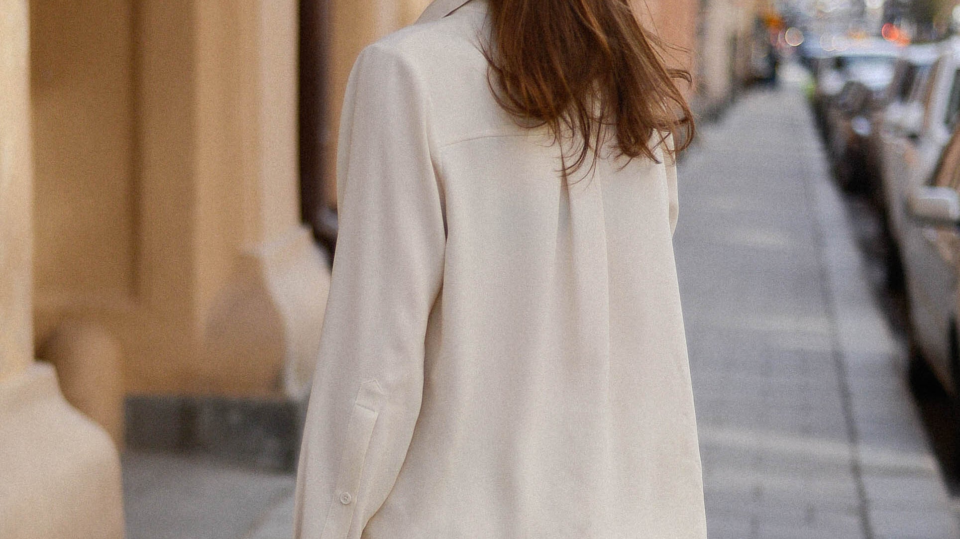 LIVE SHOPPING - In between seasons